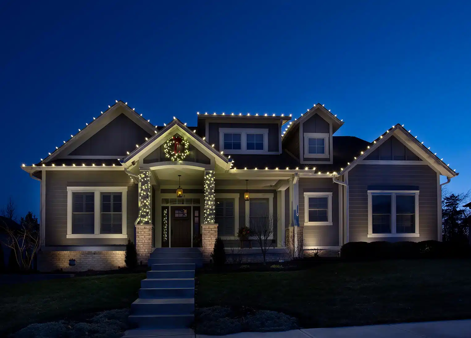 Holiday lighting maintenance