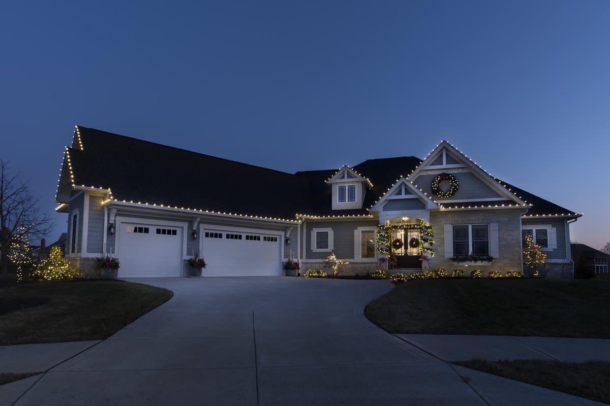 professional holiday lighting on home
