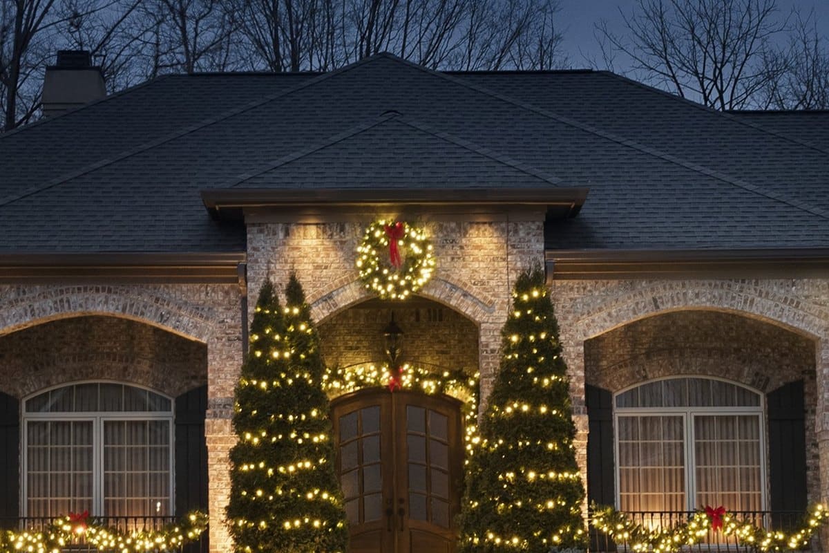 professional holiday lighting on home